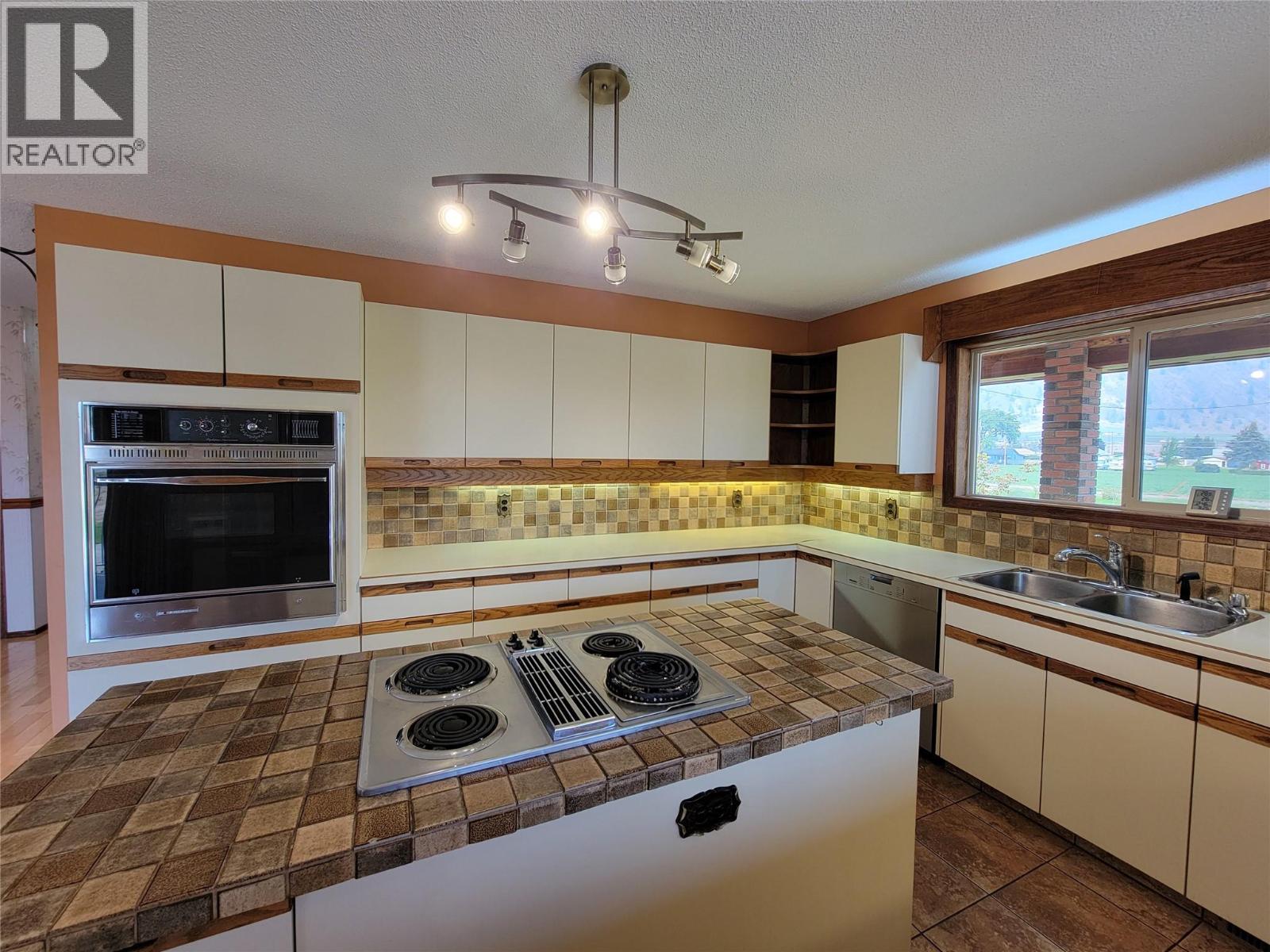 230 12th Avenue - 20