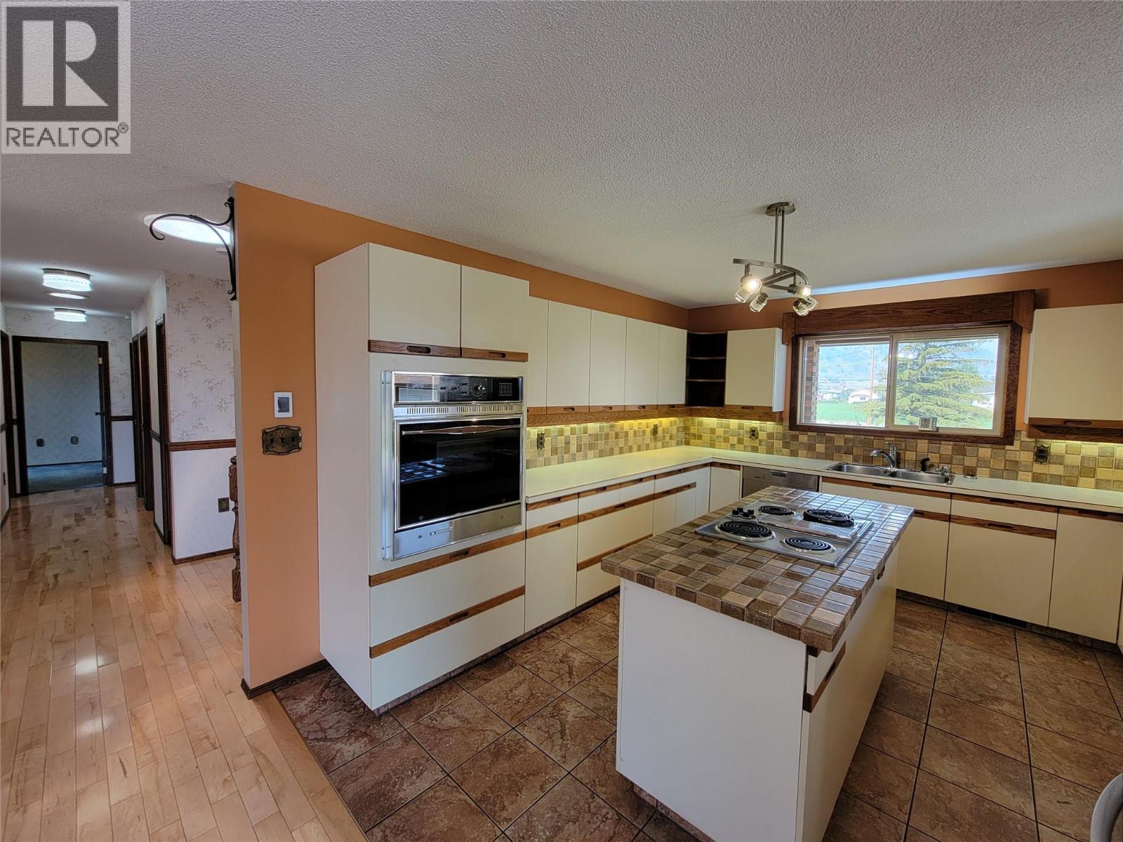 230 12th Avenue - Image 15