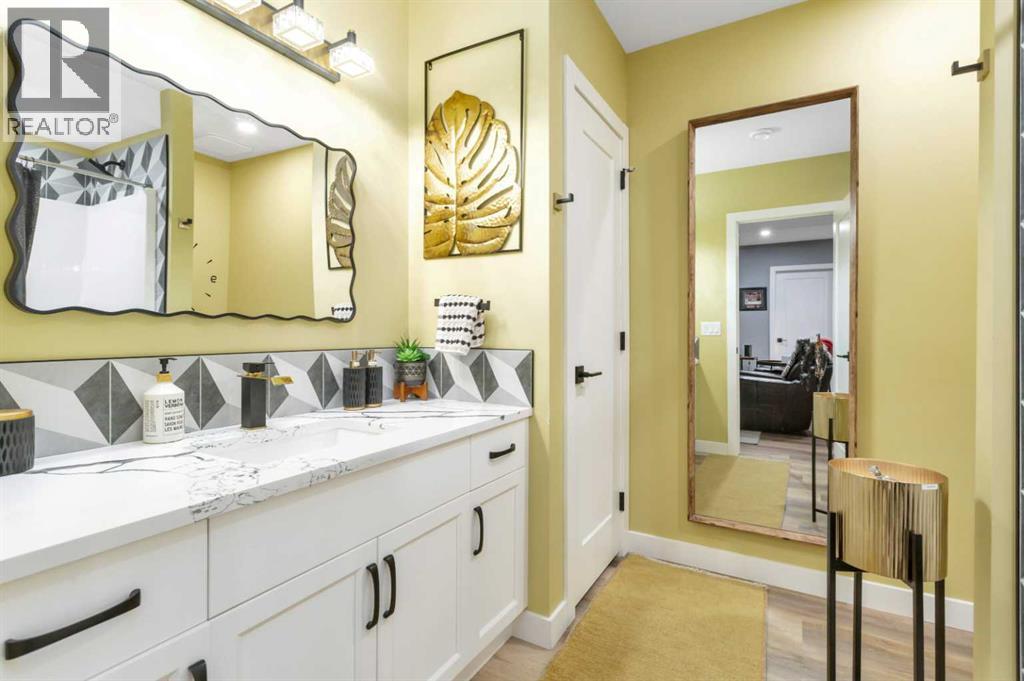 729 5 Street SW - Image 36