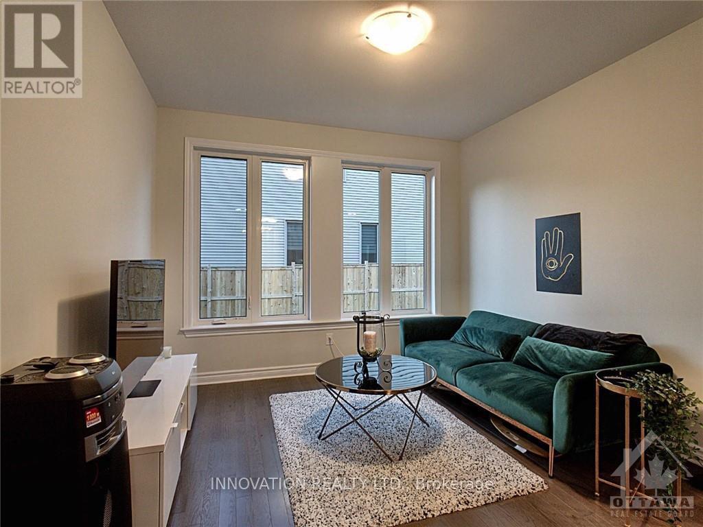 327 BARRETT FARM DRIVE N - Image 9