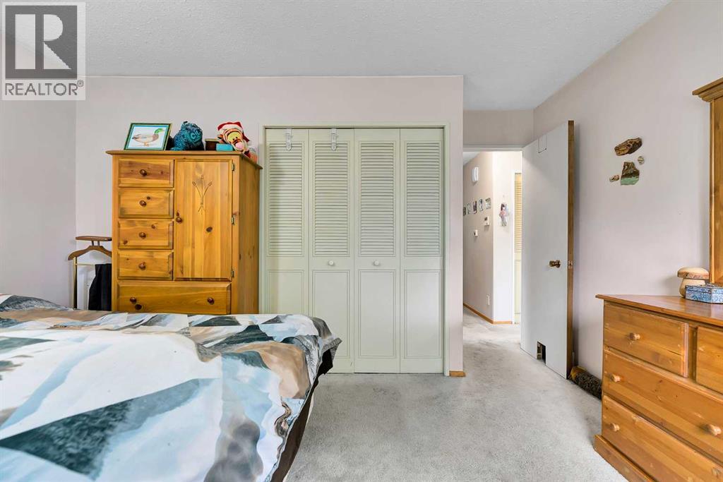 6547 Dalrymple Way NW - 6