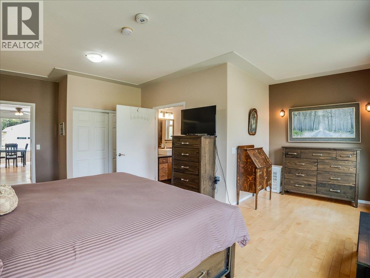 900 China Creek Road - 18