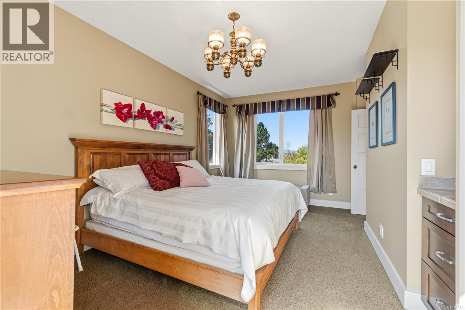 1618 Admiral Tryon Blvd - Image 35