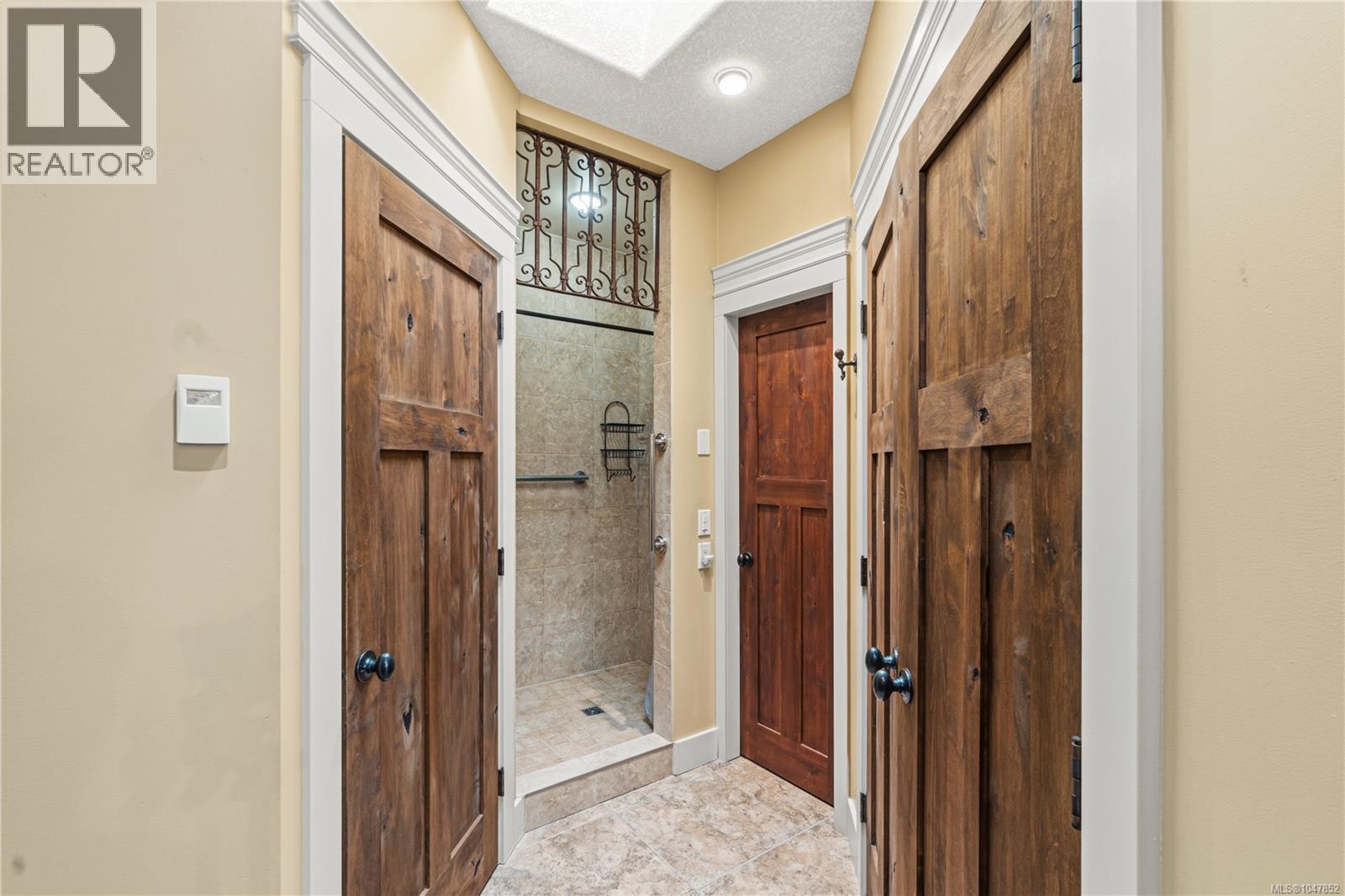 1618 Admiral Tryon Blvd - 48