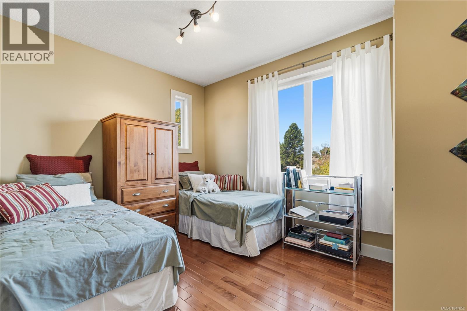 1618 Admiral Tryon Blvd - Image 38