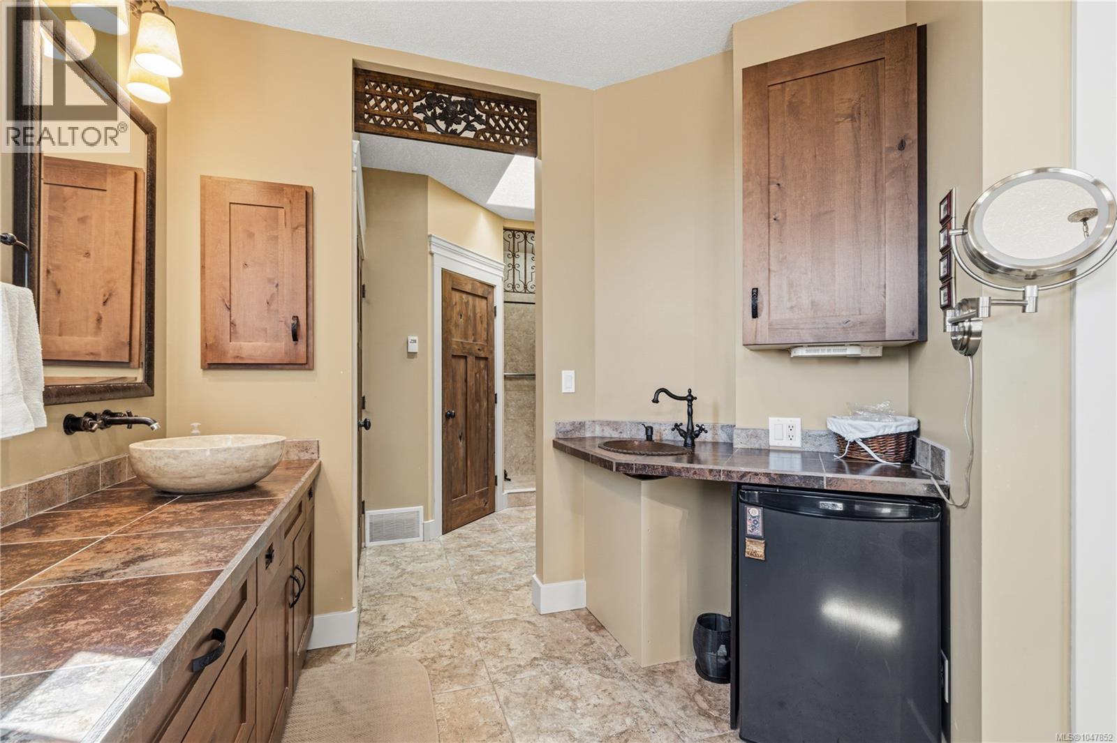 1618 Admiral Tryon Blvd - Image 47