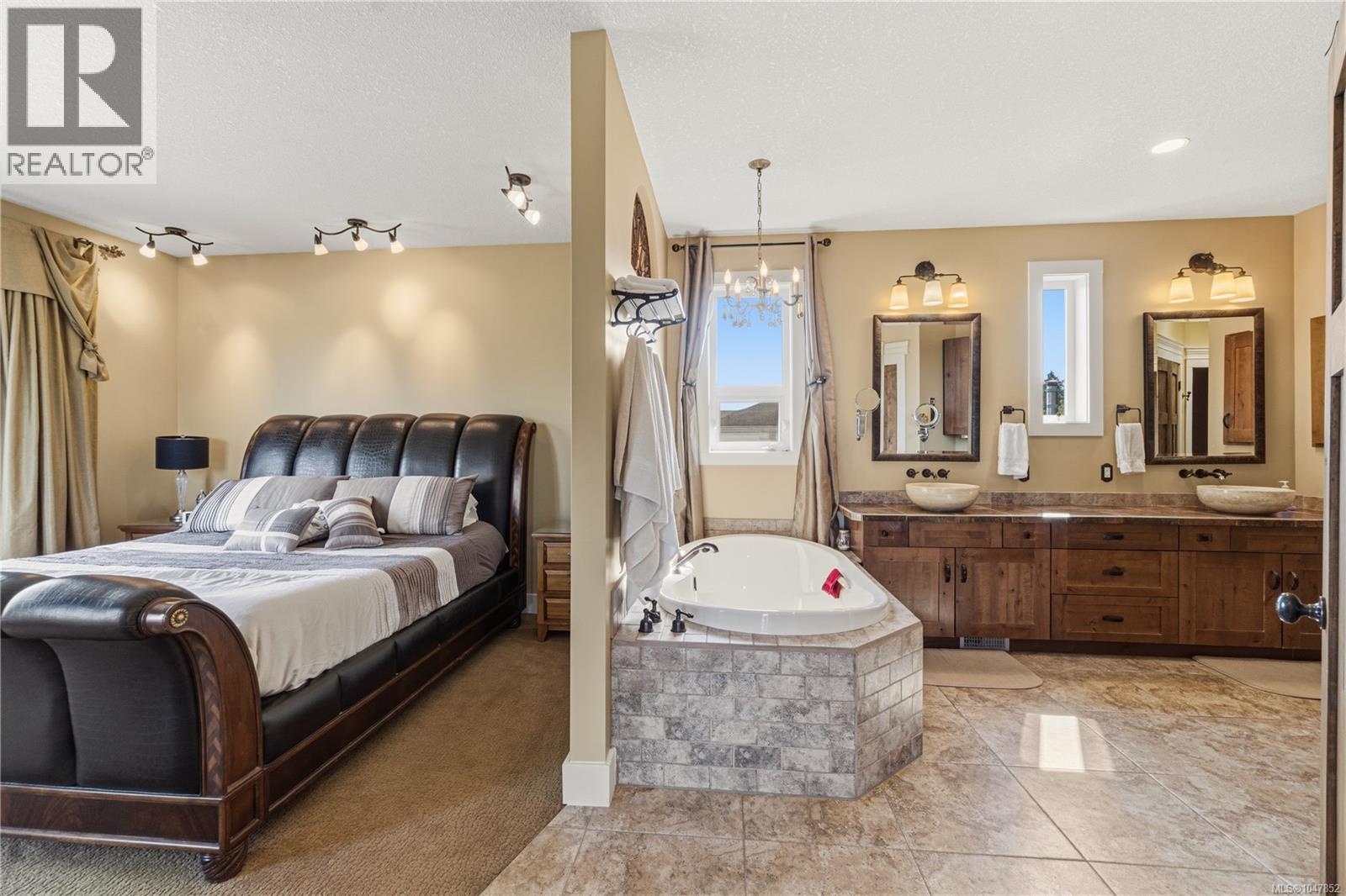 1618 Admiral Tryon Blvd - 42