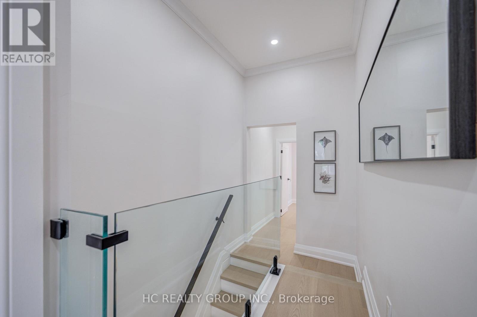 64 WALES AVENUE - 21