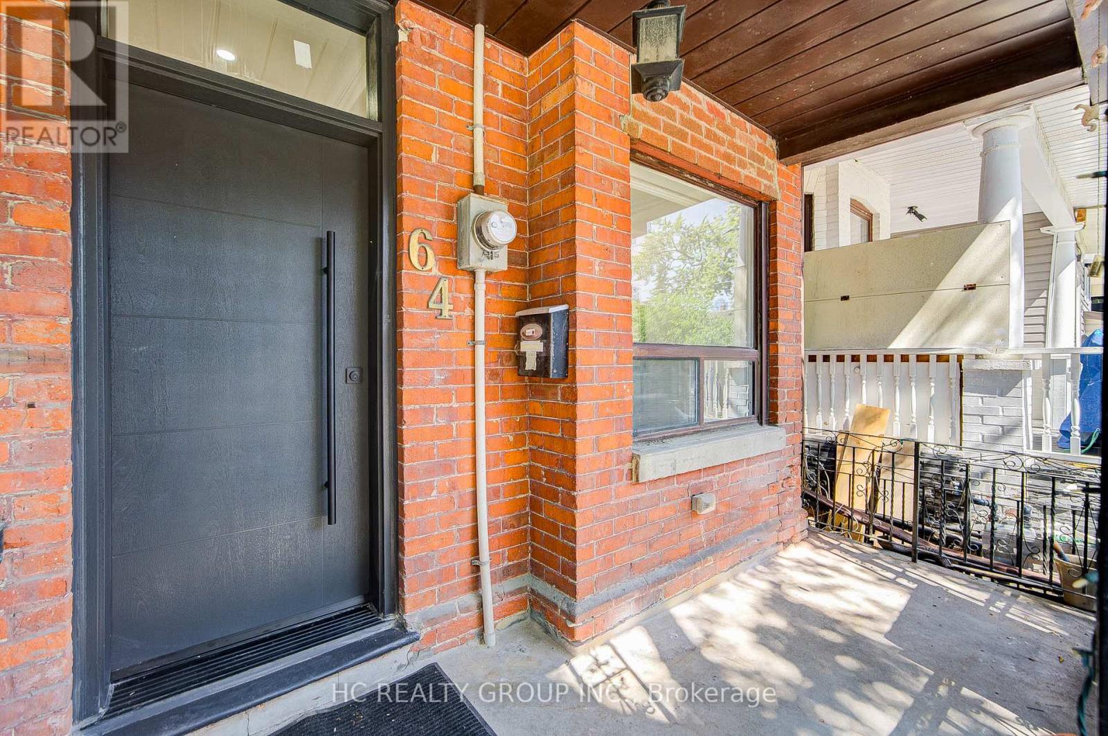 64 WALES AVENUE - 31