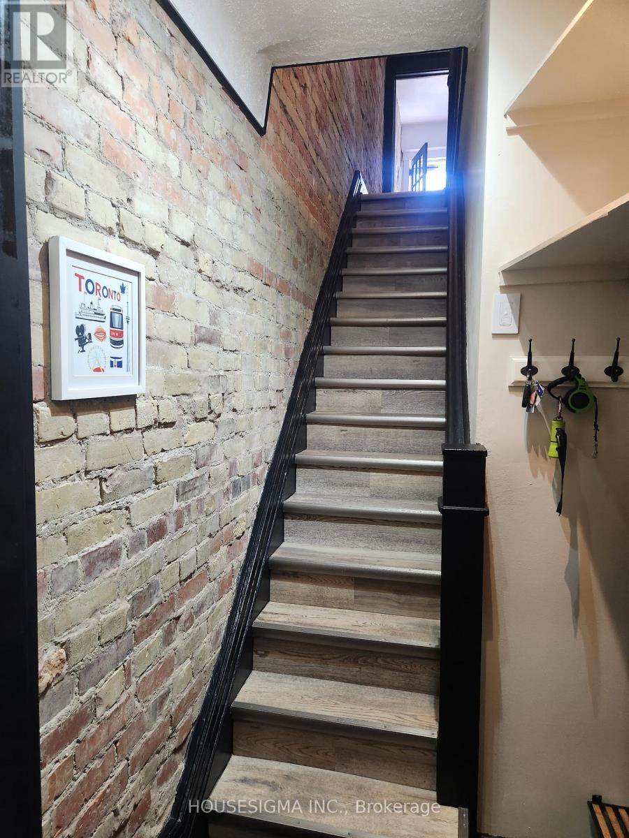 256 WOODBINE AVENUE - 4