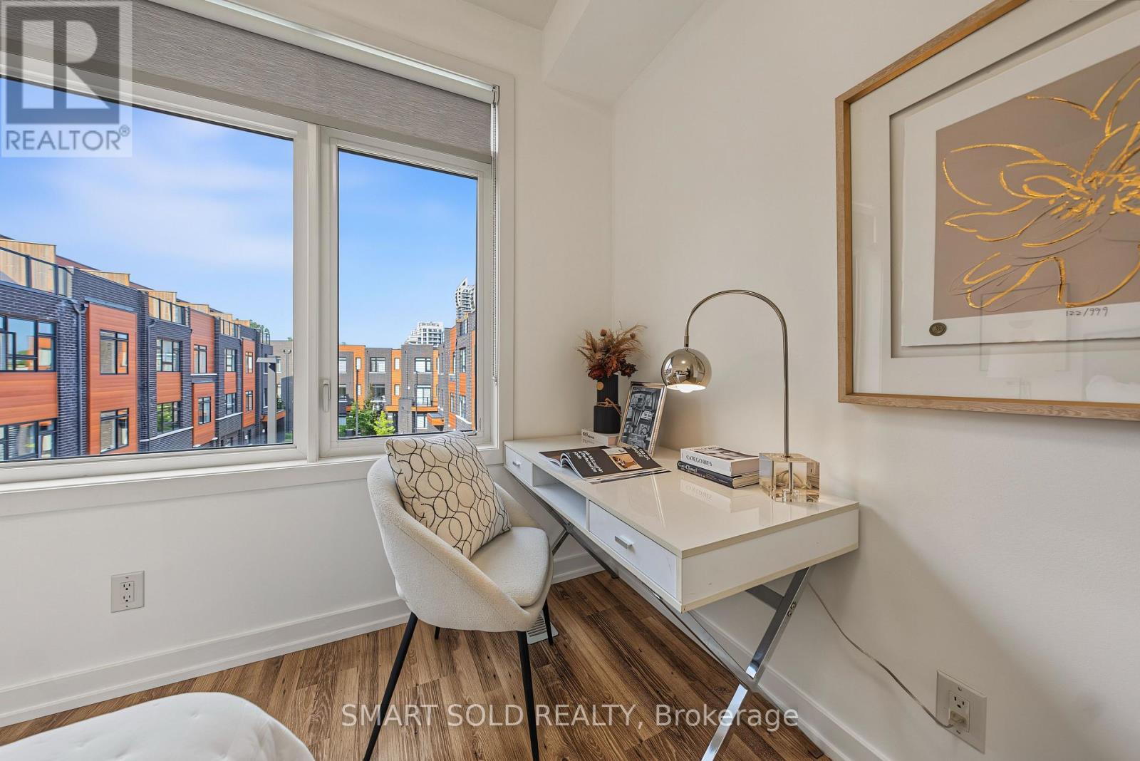 #105 370D RED MAPLE ROAD - Image 13