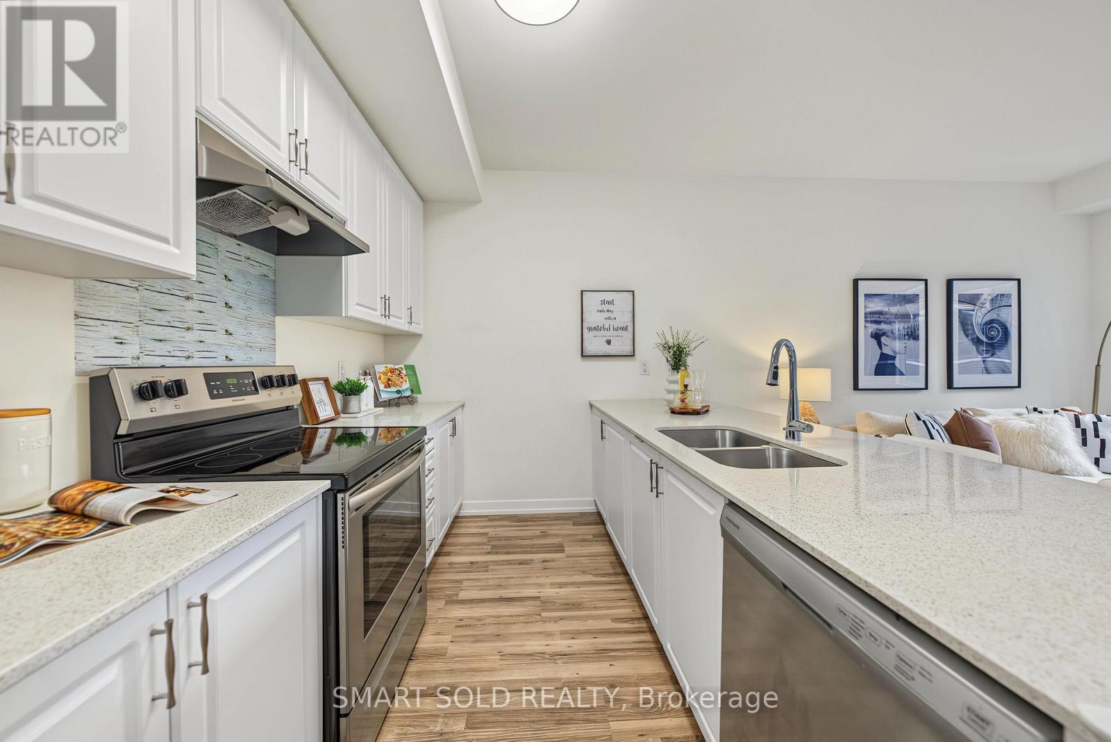 #105 370D RED MAPLE ROAD - 9