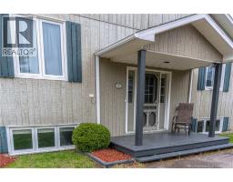 Sunroom - 126 Gardiner Point Road, Gardiner Point, NB E1N5R9 Photo 7