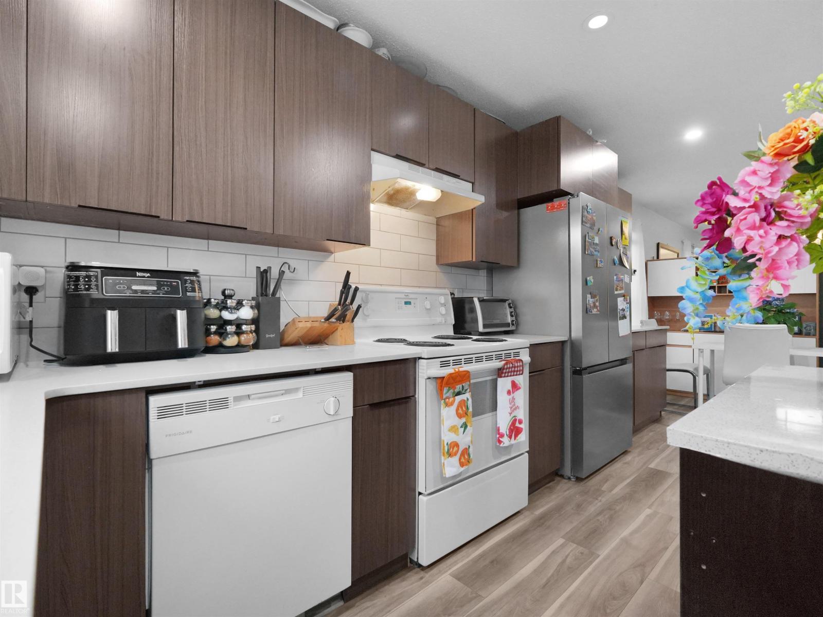 15511 45 ST NW - Image 25