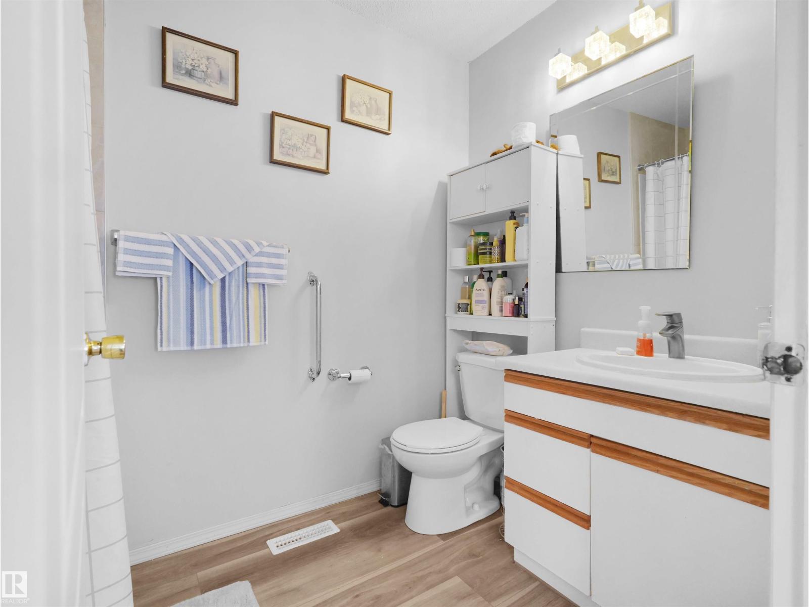 15511 45 ST NW - 29