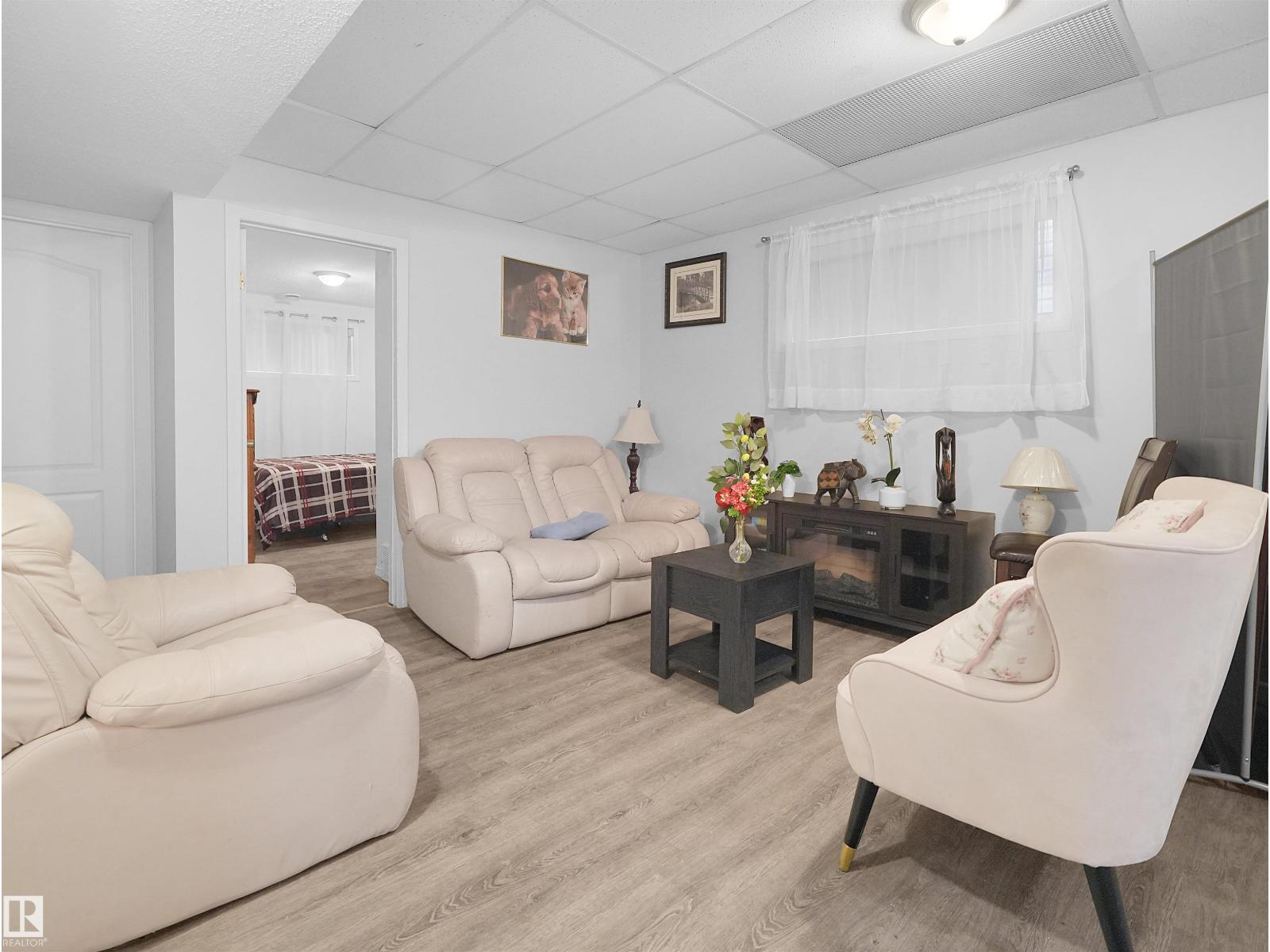 15511 45 ST NW - Image 35