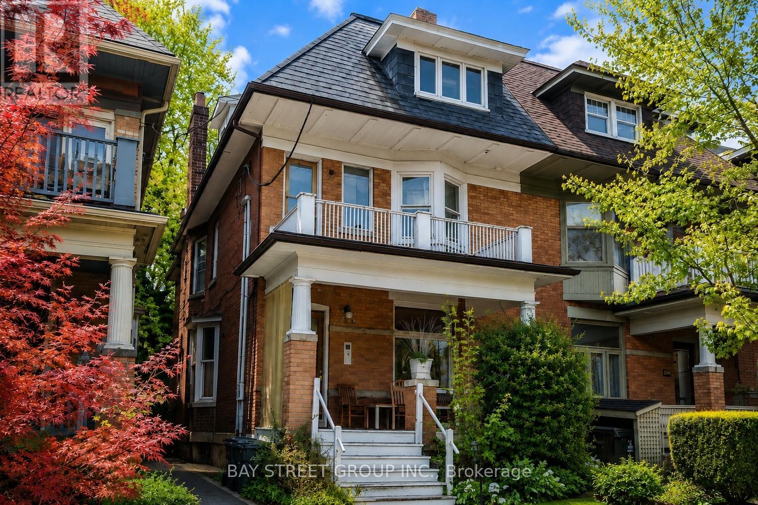 Photo of 586 Huron Street