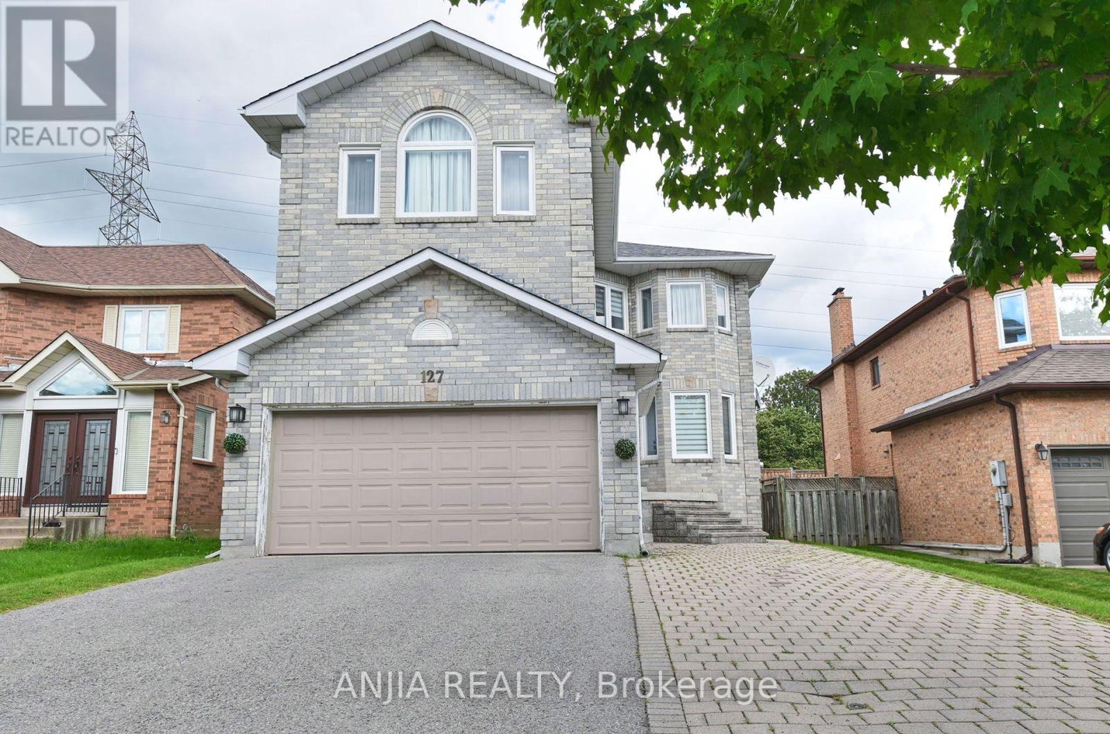 127 TOMLINSON CIRCLE - 2