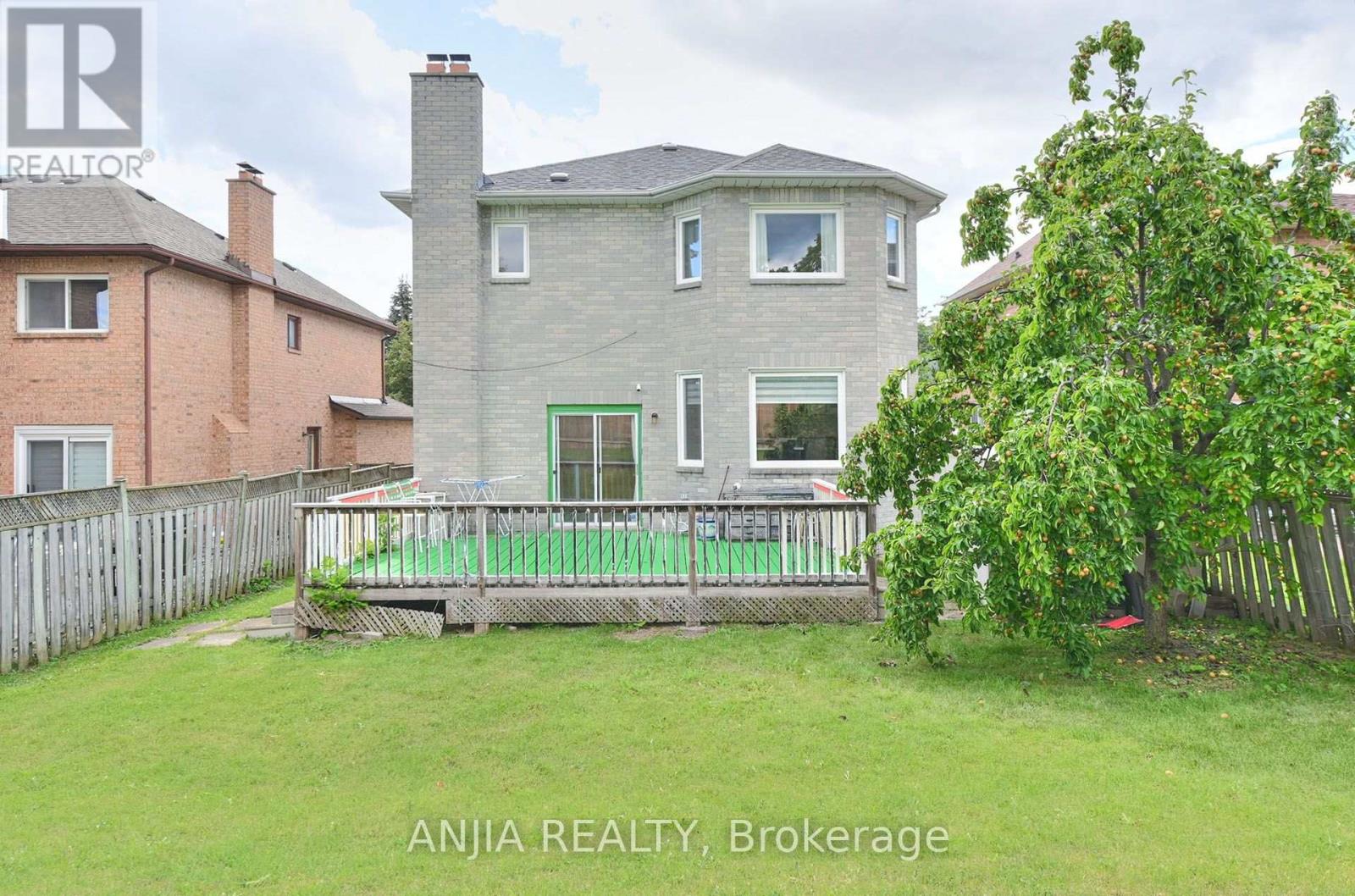 127 TOMLINSON CIRCLE - 29