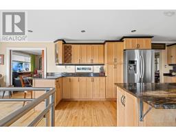 4pc Ensuite bath - 2270 Ostrea Lake Rd. Road, Ostrea Lake, NS B0J2L0 Photo 13