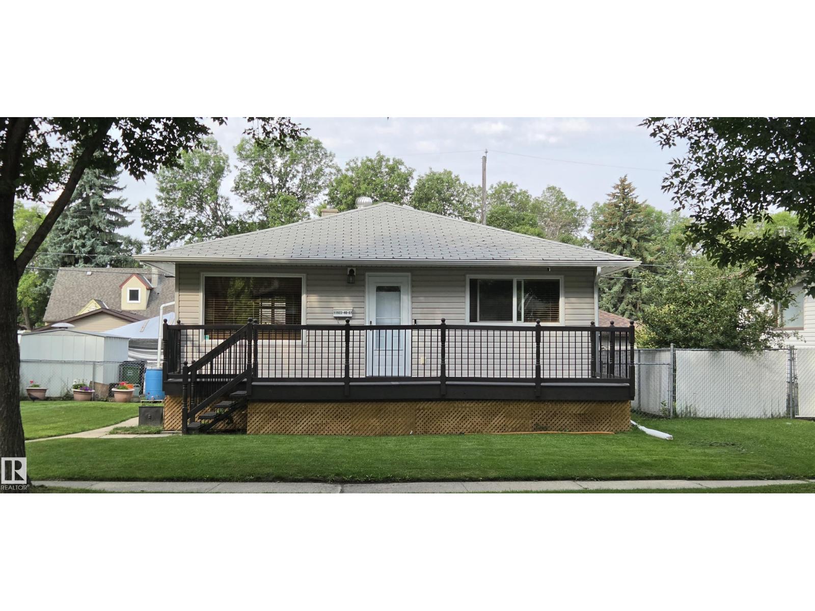 11922 46 ST NW - Image 29