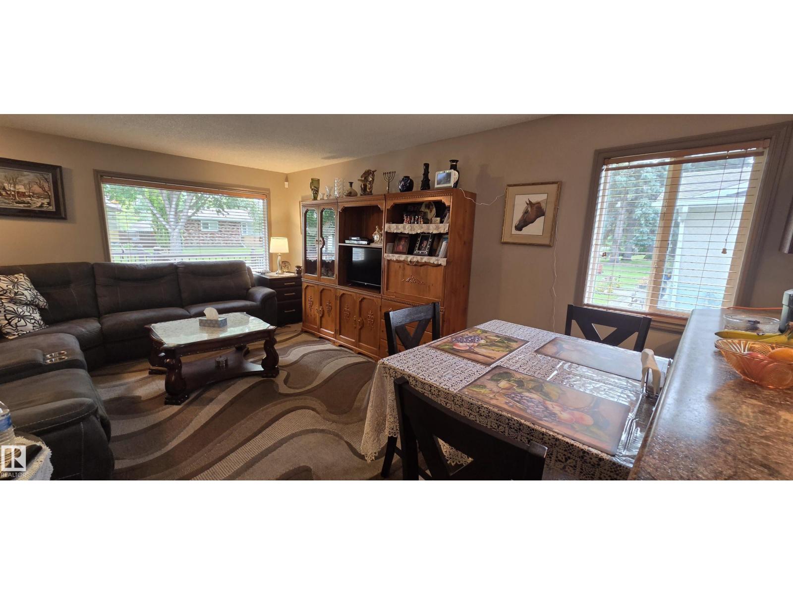 11922 46 ST NW - Image 13