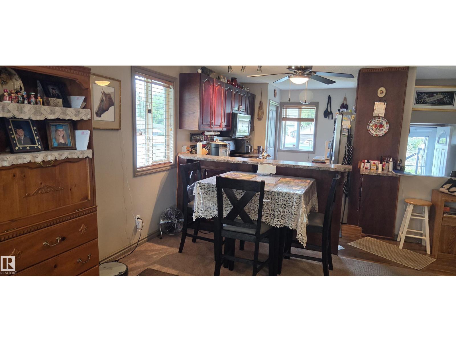 11922 46 ST NW - Image 16