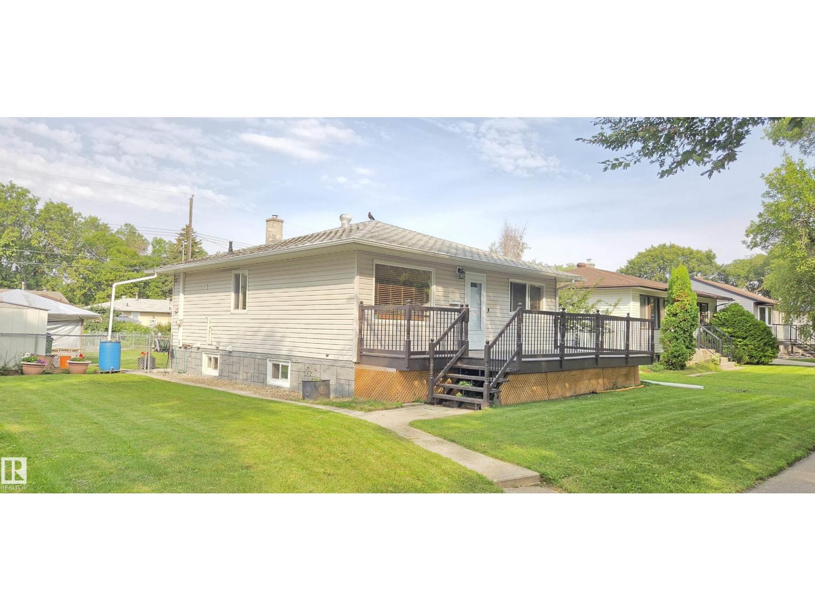 11922 46 ST NW - 2