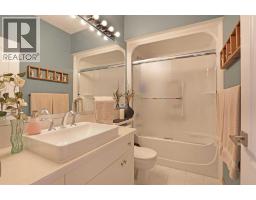 14 White Pelican Way, Lake Newell Resort, AB T1R0X5 Photo 22