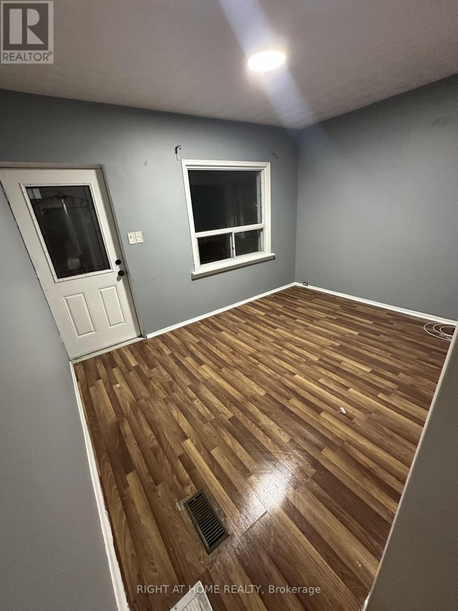 683 MORTIMER AVENUE - 4