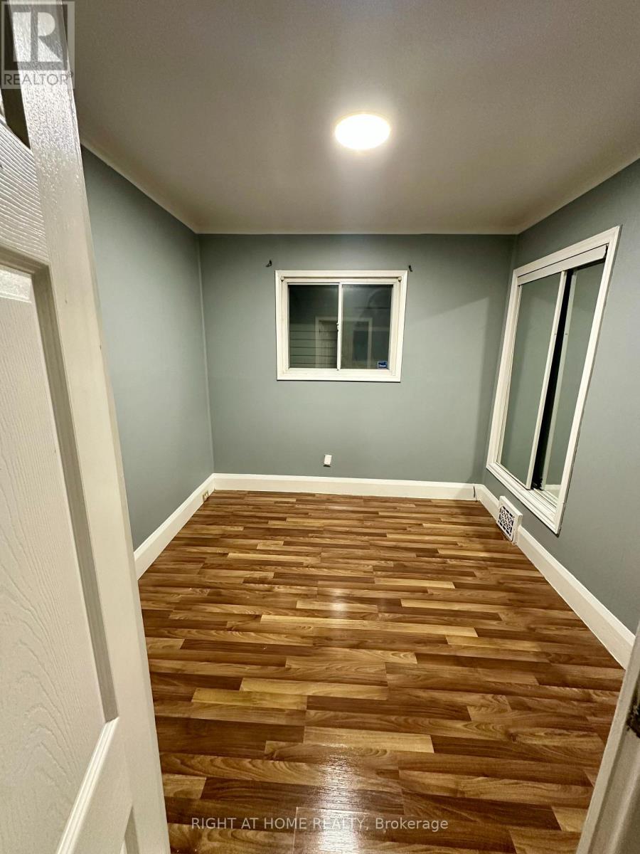 683 MORTIMER AVENUE - 5