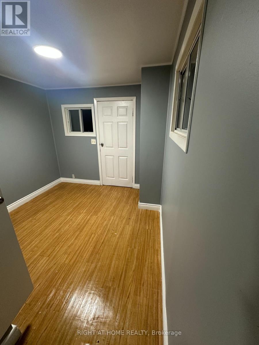 683 MORTIMER AVENUE - 6