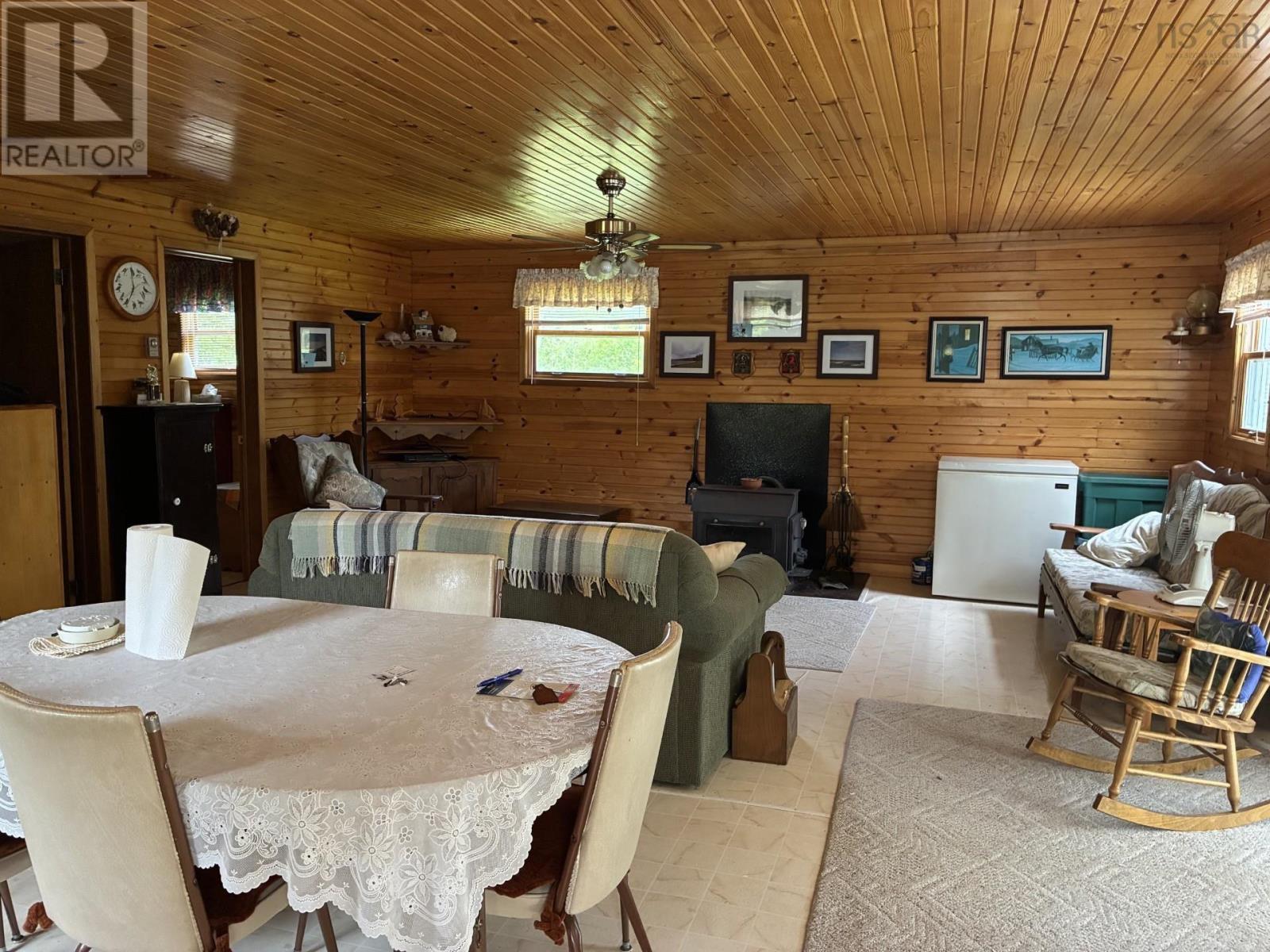 130 Woods Road - Image 12