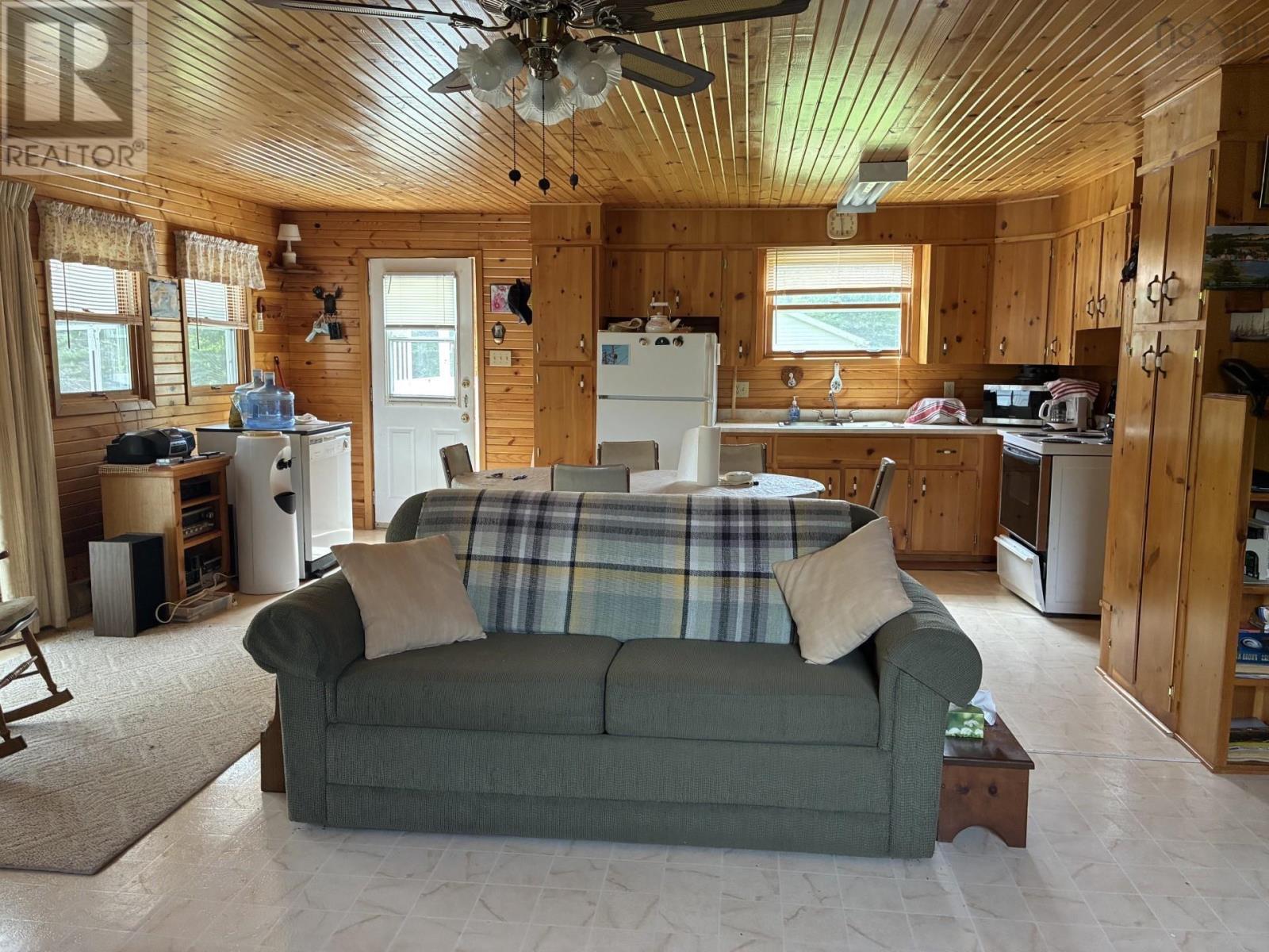 130 Woods Road - 15