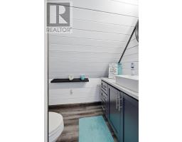 10 & 11 Our Cove Road thumbnail 17
