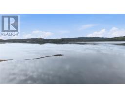10 & 11 Our Cove Road thumbnail 40