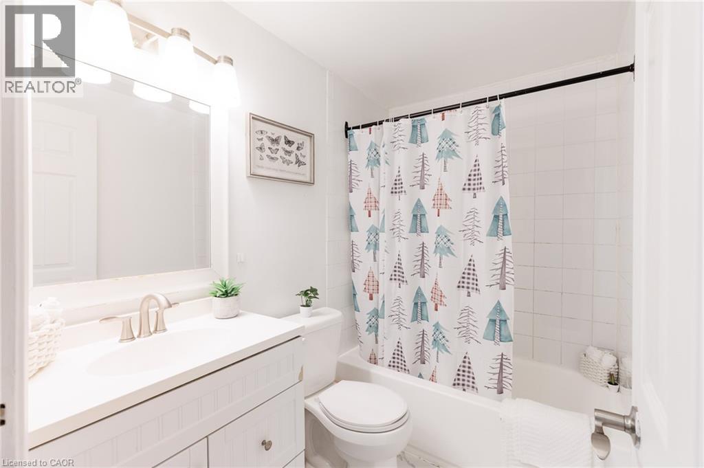 4 bedroom Single Family interior view, 108- 1725 ERNEST Avenue, London, Ontario
