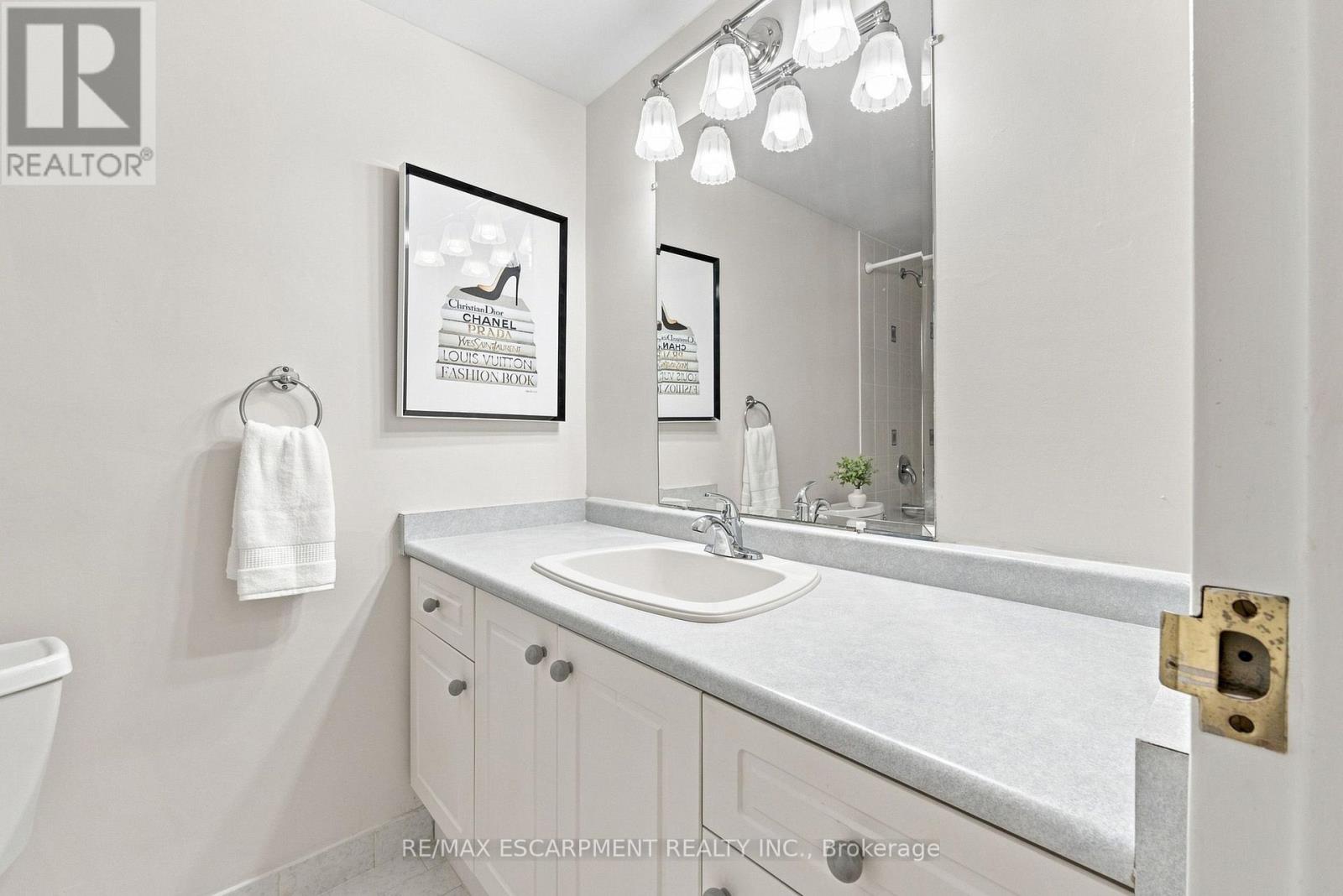 #509 500 GREEN ROAD - Image 22