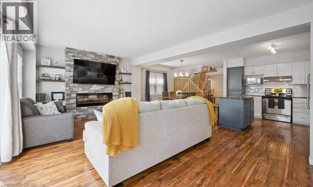 12 FRANKFURT Street - Image 15