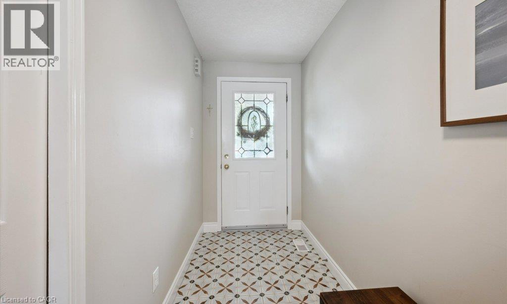 12 FRANKFURT Street - Image 5