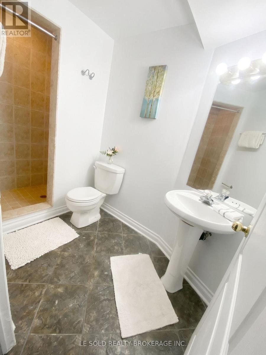 76 LARRATT LANE - Image 37