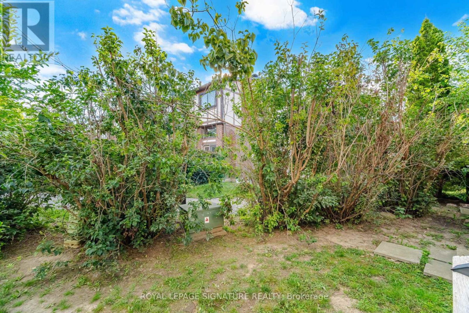 #43 1764 RATHBURN ROAD E - 50