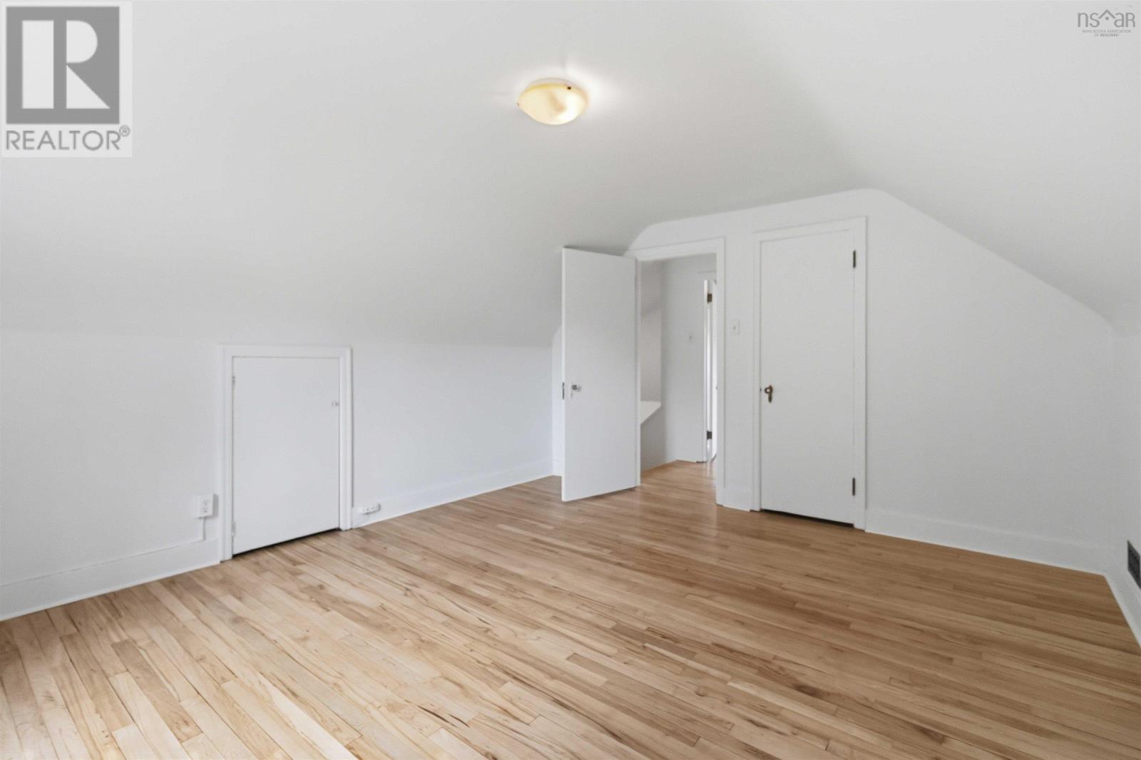 38 Walton Drive - Image 18