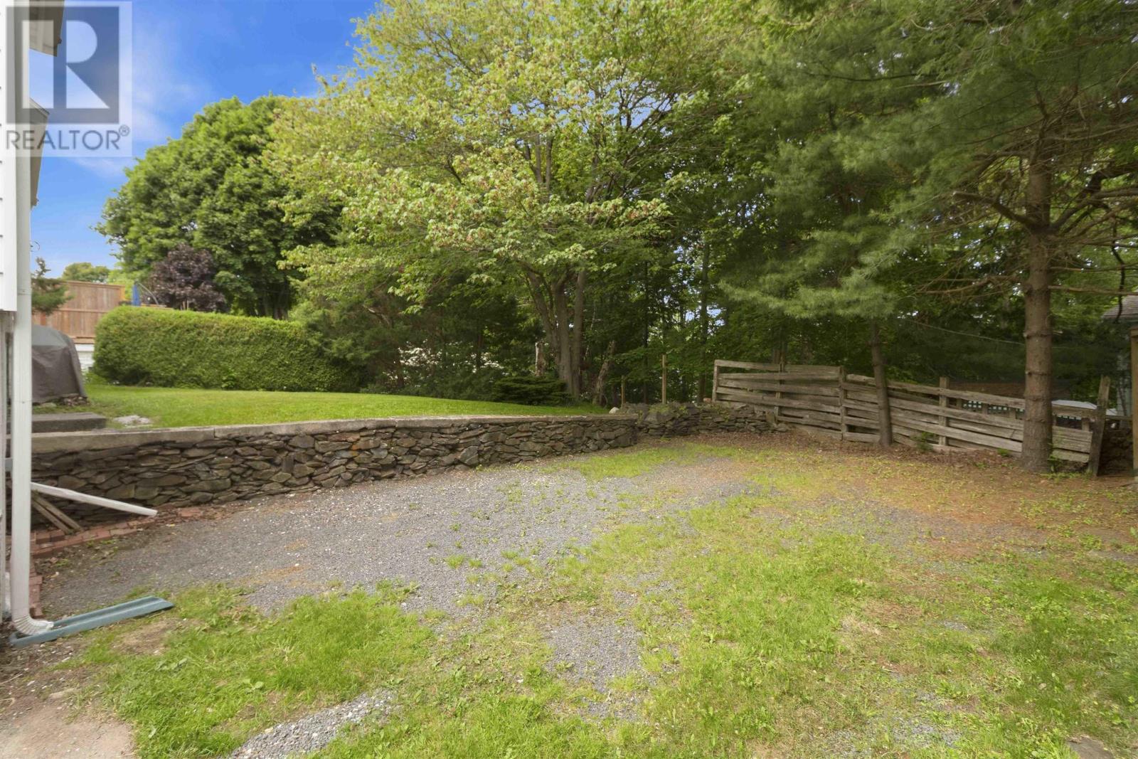 38 Walton Drive - Image 25