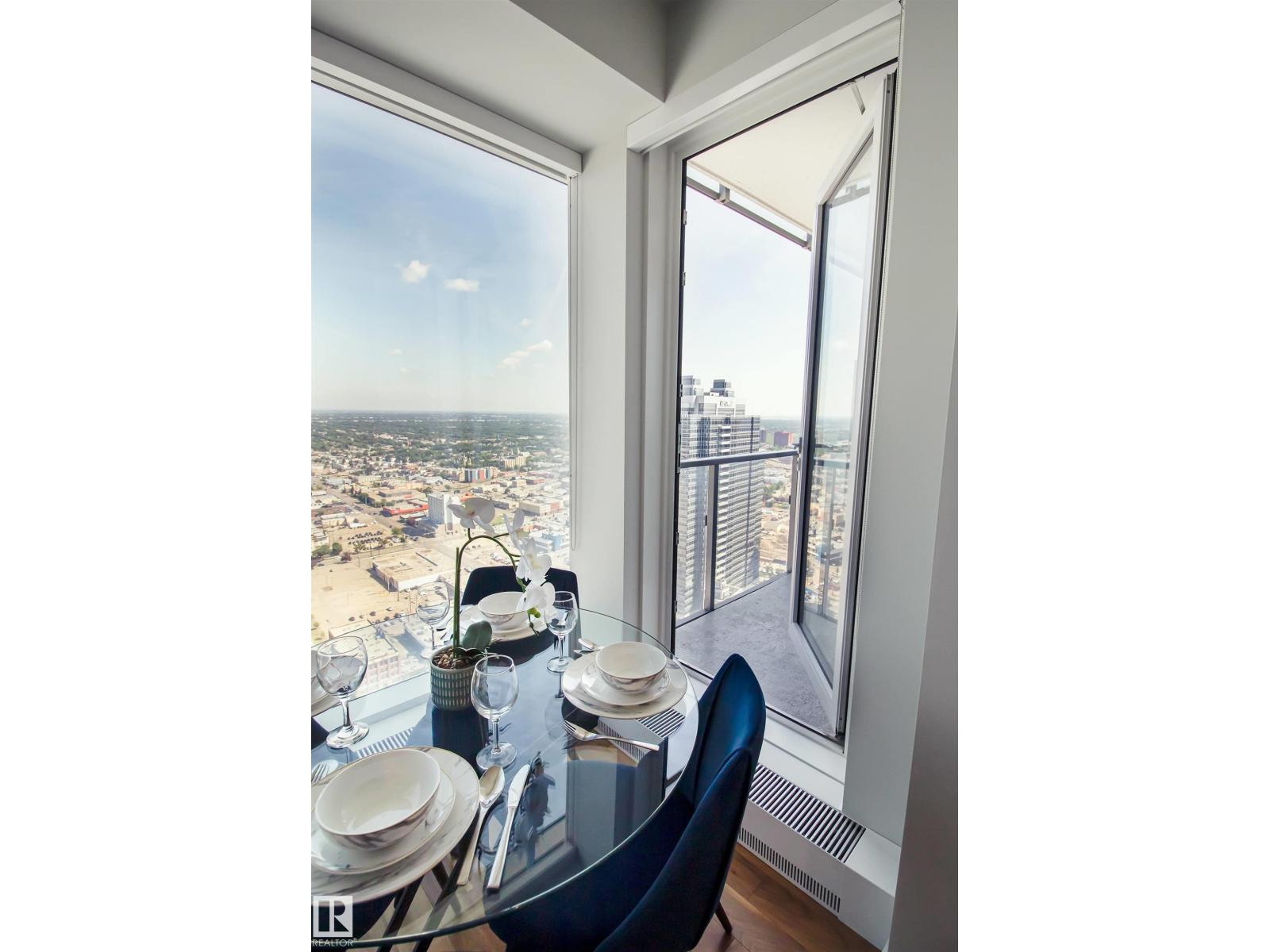 #3402 10360 102 ST NW - 12
