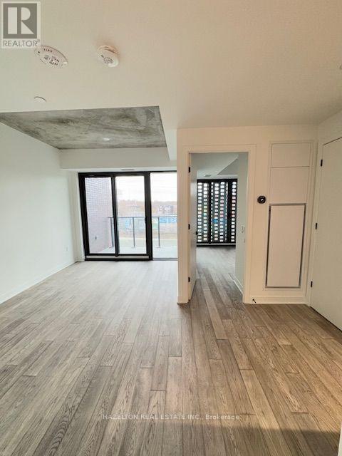 Photo of 2625 Dundas Street