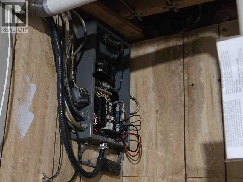 5008 56 Street - Image 13