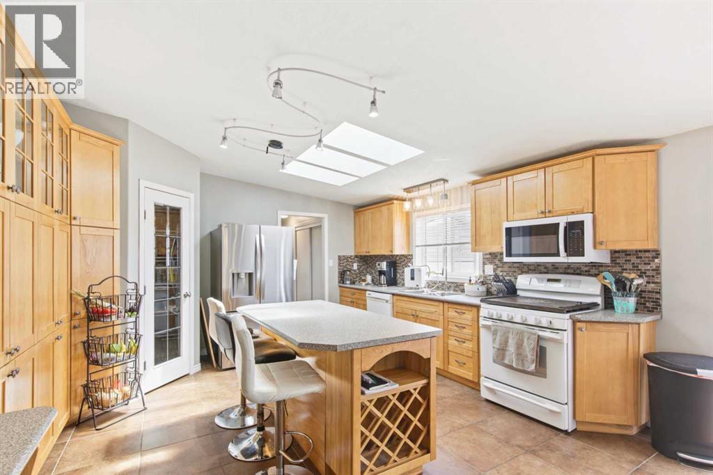 593 Stewart Street - 2