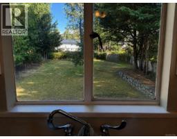 Entrance - 1618 Richardson St, Victoria, BC V8S1R4 Photo 13
