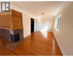 Primary Bedroom - 1618 Richardson St, Victoria, BC V8S1R4 Photo 9